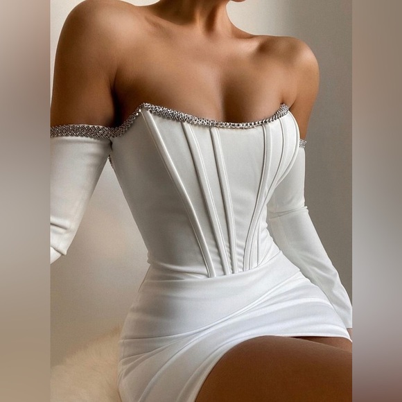 Stunning White Off-Shoulder Dress Corset